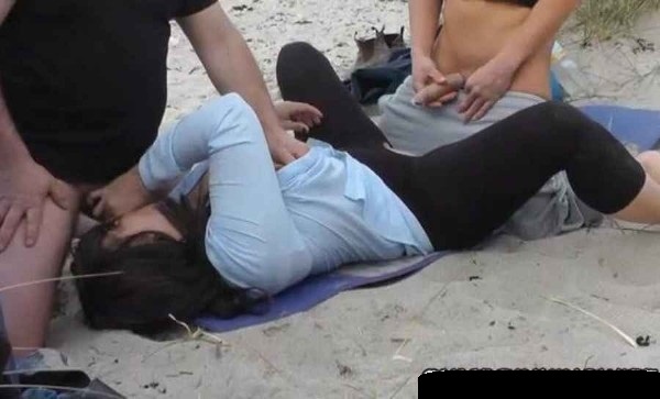  Marion -  Wife Amateur Creampie Gangbang On The Beach